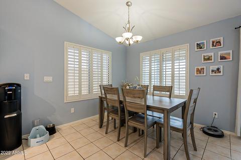 2823 E Blackhawk Dr, Phoenix, AZ 85050 photo 10