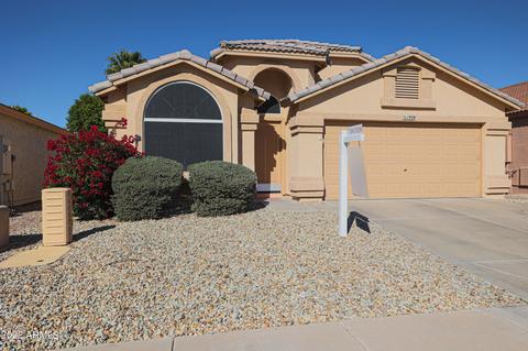 1938 E Siesta Ln, Phoenix, AZ 85024 photo 1