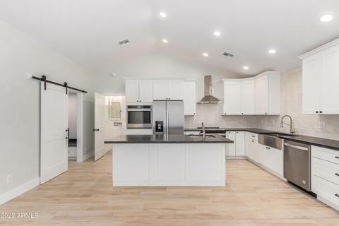 1361 E Dava Dr, Tempe, AZ 85283 photo 3