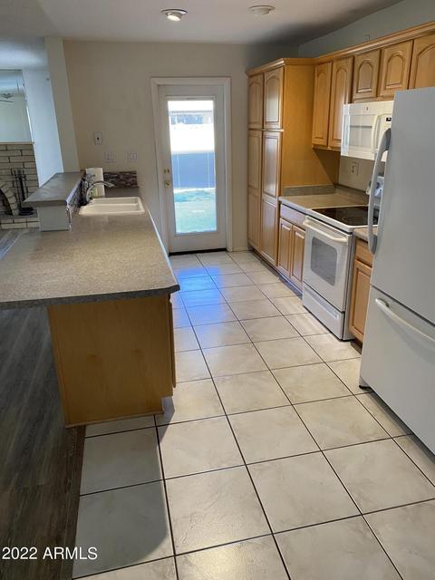 2134 E Watson Dr E, Tempe, AZ 85283 photo 4