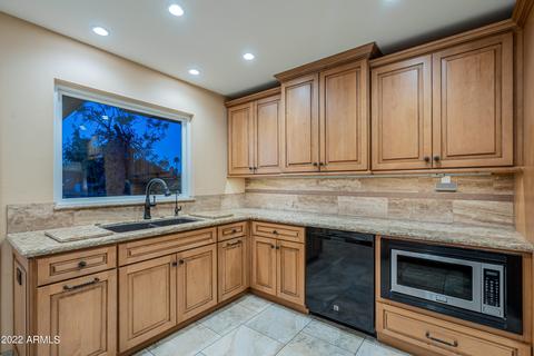 2235 E Vista Ave, Phoenix, AZ 85020 photo 13