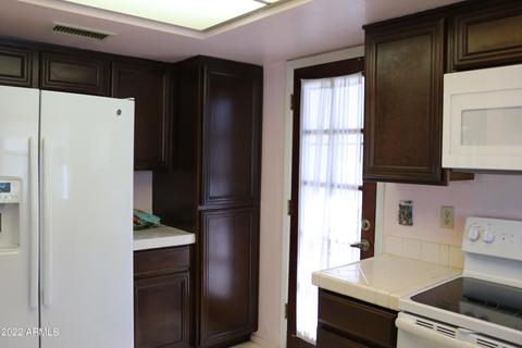422 W Fellars Dr, Phoenix, AZ 85023 photo 8
