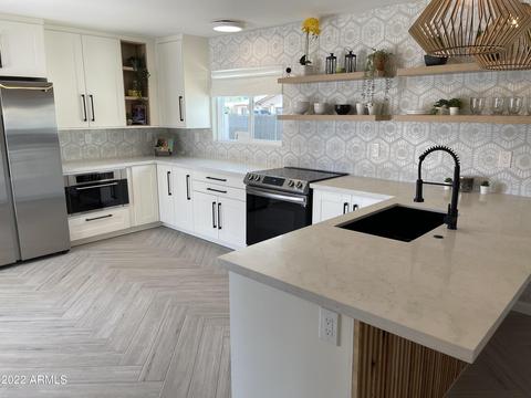2801 E Dahlia Dr, Phoenix, AZ 85032 photo 2