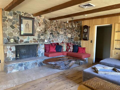 341 E Carol Ave, Phoenix, AZ 85020 photo 2