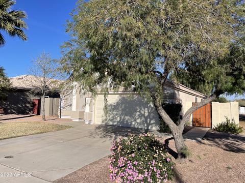 661 S Peppertree Dr, Gilbert, AZ 85296 photo 3