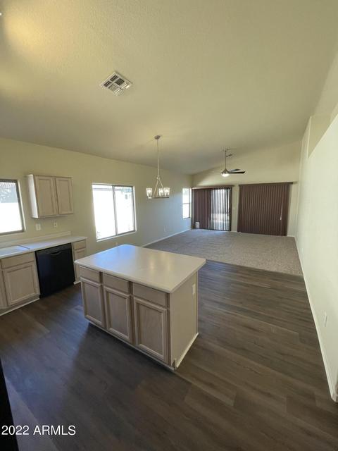 661 S Peppertree Dr, Gilbert, AZ 85296 photo 7
