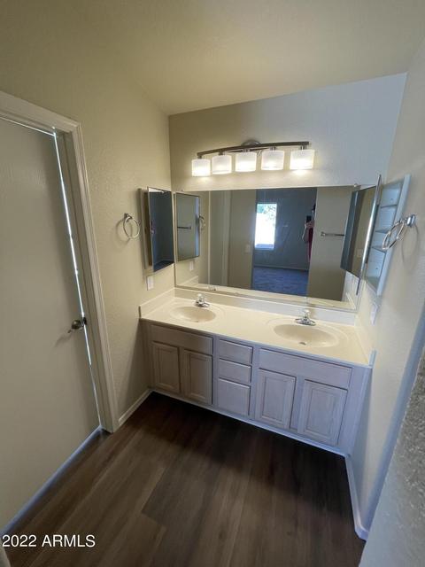 661 S Peppertree Dr, Gilbert, AZ 85296 photo 11