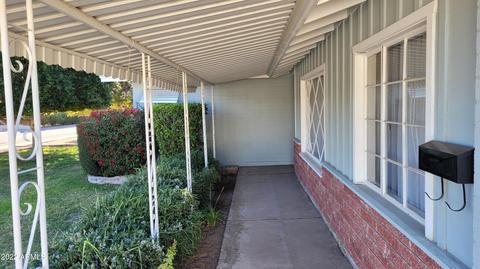 4020 E Turney Ave, Phoenix, AZ 85018 photo 3