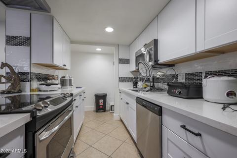 4246 N 67th Ln, Phoenix, AZ 85033 photo 6
