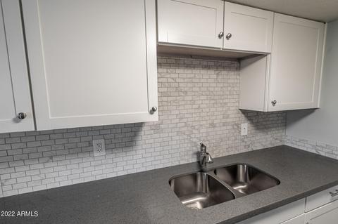 6841 W Devonshire Ave, Phoenix, AZ 85033 photo 7