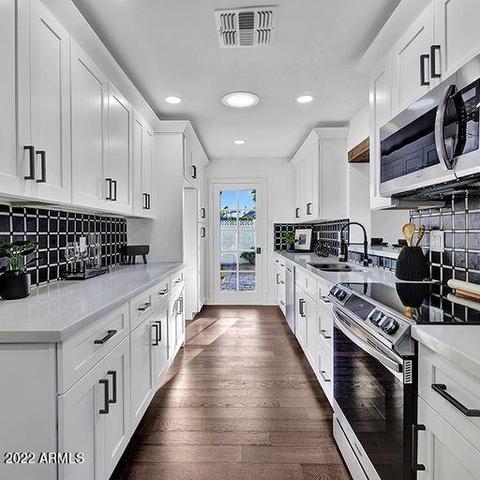 2823 E Turquoise Dr, Phoenix, AZ 85028 photo 2
