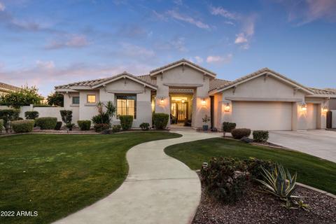 4301 E Greenview Dr, Gilbert, AZ 85298 photo 1