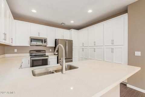 4301 E Pony Ln, Gilbert, AZ 85295 photo 11