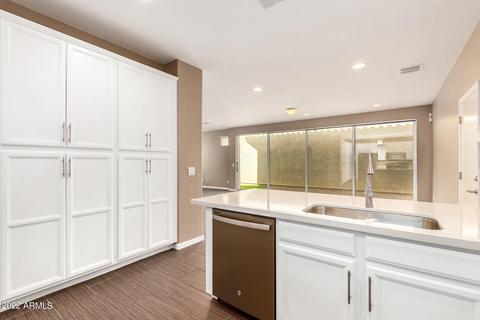 4301 E Pony Ln, Gilbert, AZ 85295 photo 12