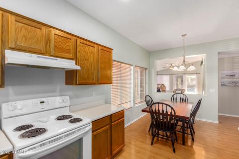 717 E Cantebria Dr, Gilbert, AZ 85296 photo 10
