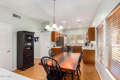 717 E Cantebria Dr, Gilbert, AZ 85296 photo 7