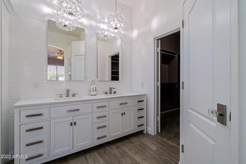 1909 S Granite St, Gilbert, AZ 85295 photo 4