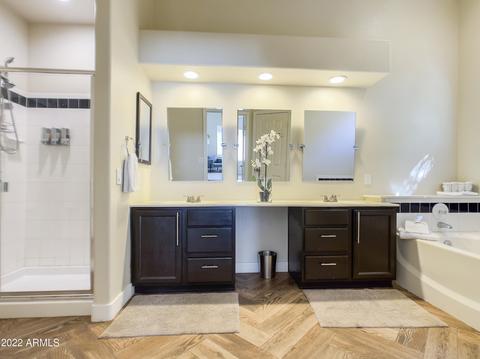 3317 E Oraibi Dr, Phoenix, AZ 85050 photo 20