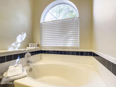 3317 E Oraibi Dr, Phoenix, AZ 85050 photo 22