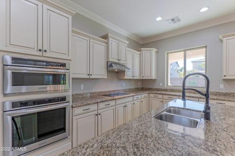 2885 E Longhorn Dr, Gilbert, AZ 85297 photo 13