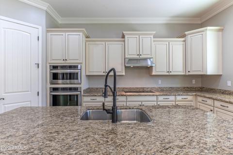2885 E Longhorn Dr, Gilbert, AZ 85297 photo 10