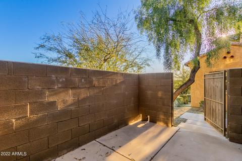 3647 E Zachary Dr, Phoenix, AZ 85050 photo 3