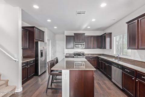 3647 E Zachary Dr, Phoenix, AZ 85050 photo 17