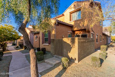 3647 E Zachary Dr, Phoenix, AZ 85050 photo 2