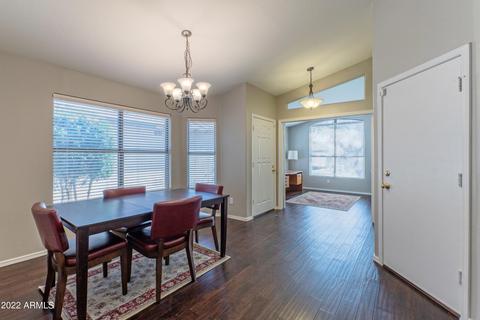 4706 E Abraham Ln, Phoenix, AZ 85050 photo 4