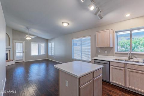 4706 E Abraham Ln, Phoenix, AZ 85050 photo 8