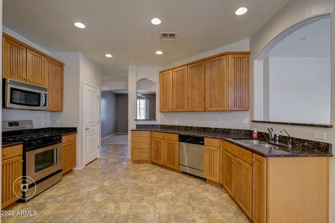 17612 W Spur Dr, Surprise, AZ 85387 photo 4