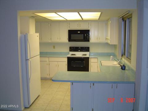2146 Ellis Dr, Tempe, AZ 85282 photo 4