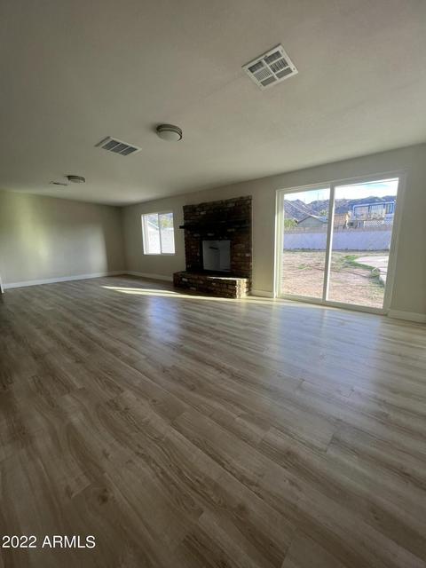 107 E La Mirada Dr, Phoenix, AZ 85042 photo 6