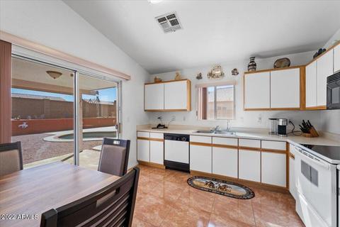 1937 S Palo Verde Dr, Apache Junction, AZ 85120 photo 7