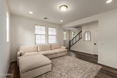 1714 E Hampton Ln, Gilbert, AZ 85295 photo 6