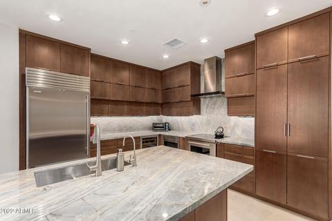 8 Biltmore Est #121, Phoenix, AZ 85016 photo 8