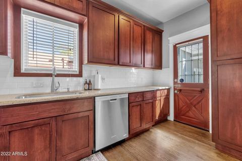 1543 E Cheery Lynn Rd, Phoenix, AZ 85014 photo 17