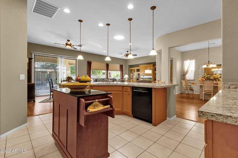 4049 E Donato Dr, Gilbert, AZ 85298 photo 6