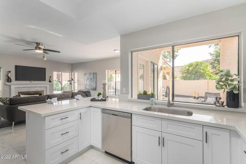 14410 S 40th Pl, Phoenix, AZ 85044 photo 4