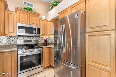 3235 E Oraibi Dr, Phoenix, AZ 85050 photo 9