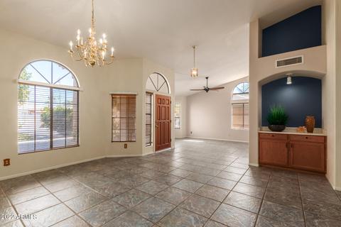 211 E Stonebridge Dr, Gilbert, AZ 85234 photo 10