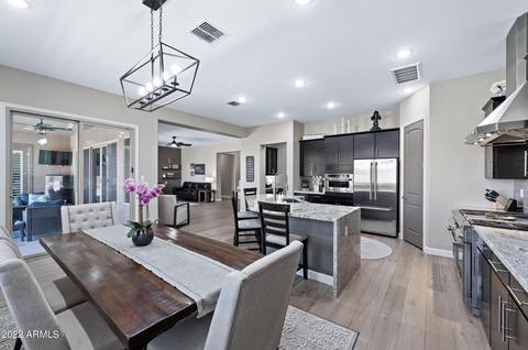 960 E Clovefield St, Gilbert, AZ 85298 photo 8