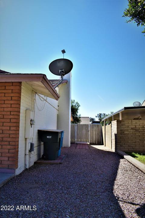 301 E Keogh Dr, Phoenix, AZ 85022 photo 4