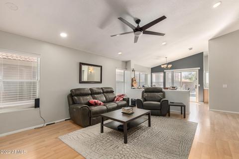 4313 E Graythorn Ave, Phoenix, AZ 85044 photo 4