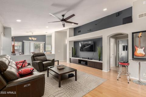 4313 E Graythorn Ave, Phoenix, AZ 85044 photo 3