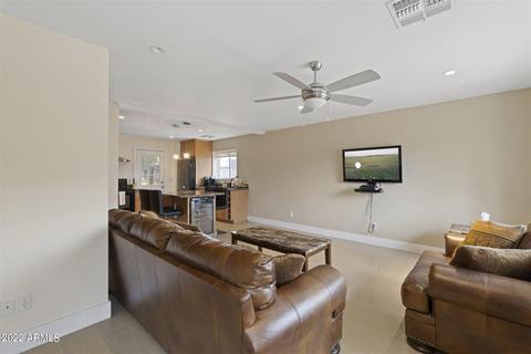 3233 N 37th St #2, Phoenix, AZ 85018 photo 3