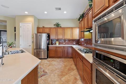 4555 E Carob Dr, Gilbert, AZ 85298 photo 4