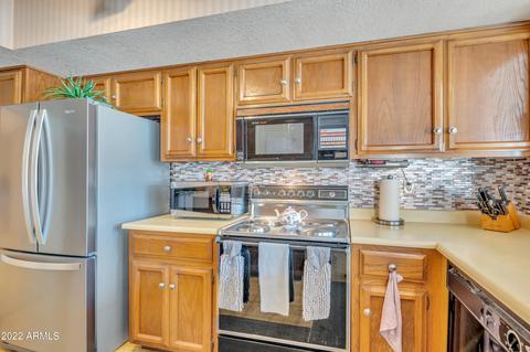 611 E Le Marche Ave, Phoenix, AZ 85022 photo 8