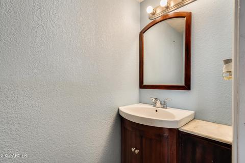 2844 E Waltann Ln #2, Phoenix, AZ 85032 photo 9