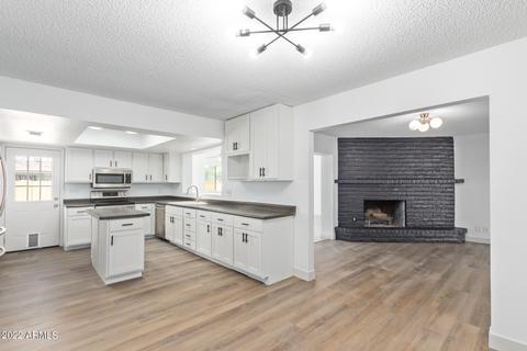 2122 Encanto St, Mesa, AZ 85213 photo 5